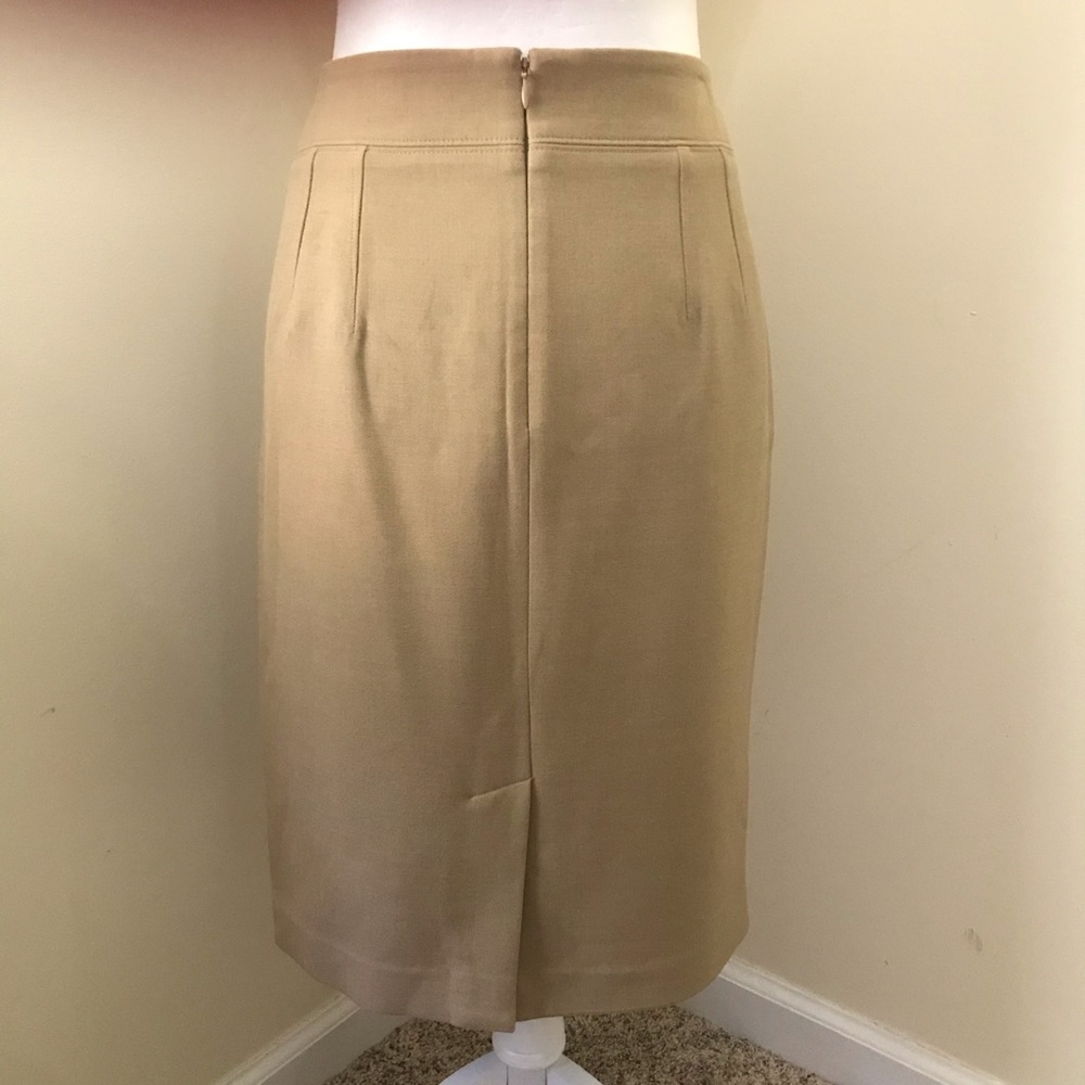 Loft Skirt - Picture 2 of 5